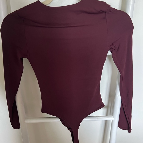 Babaton cut out contour bodysuit - Picture 2 of 4